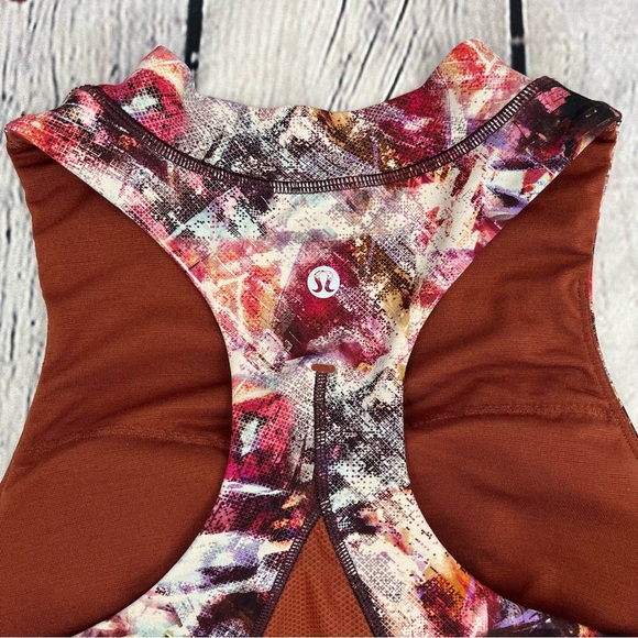 Lululemon Everlux and Mesh Cropped Tank Urbantricity Multi/Dark Terracotta Sz 6 - Picture 10 of 14